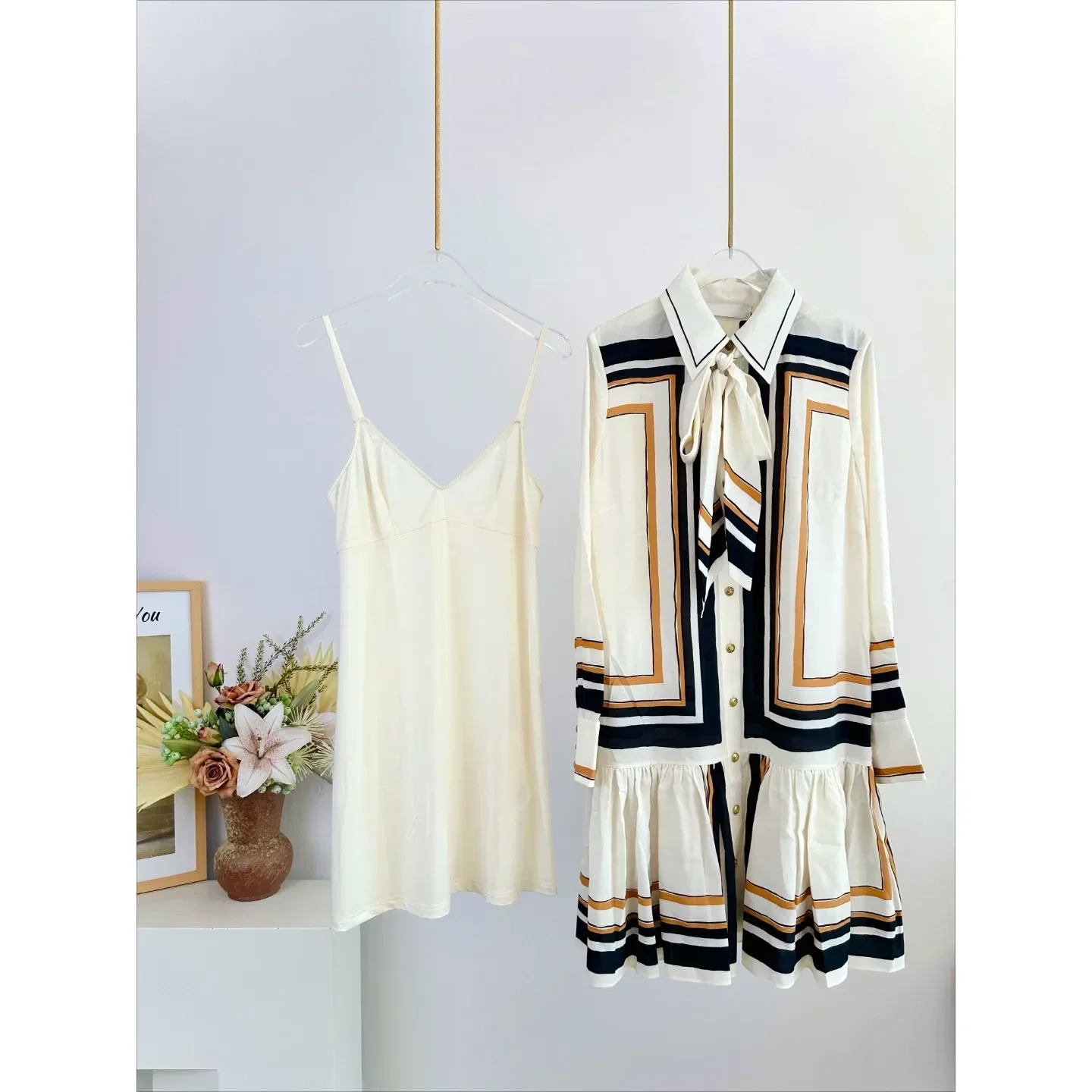 

Highest Quality Version Elegant Vintage Dress Australia Luxury Design Geometric Print Lace-up Silk Pleated Knee-length Dresses