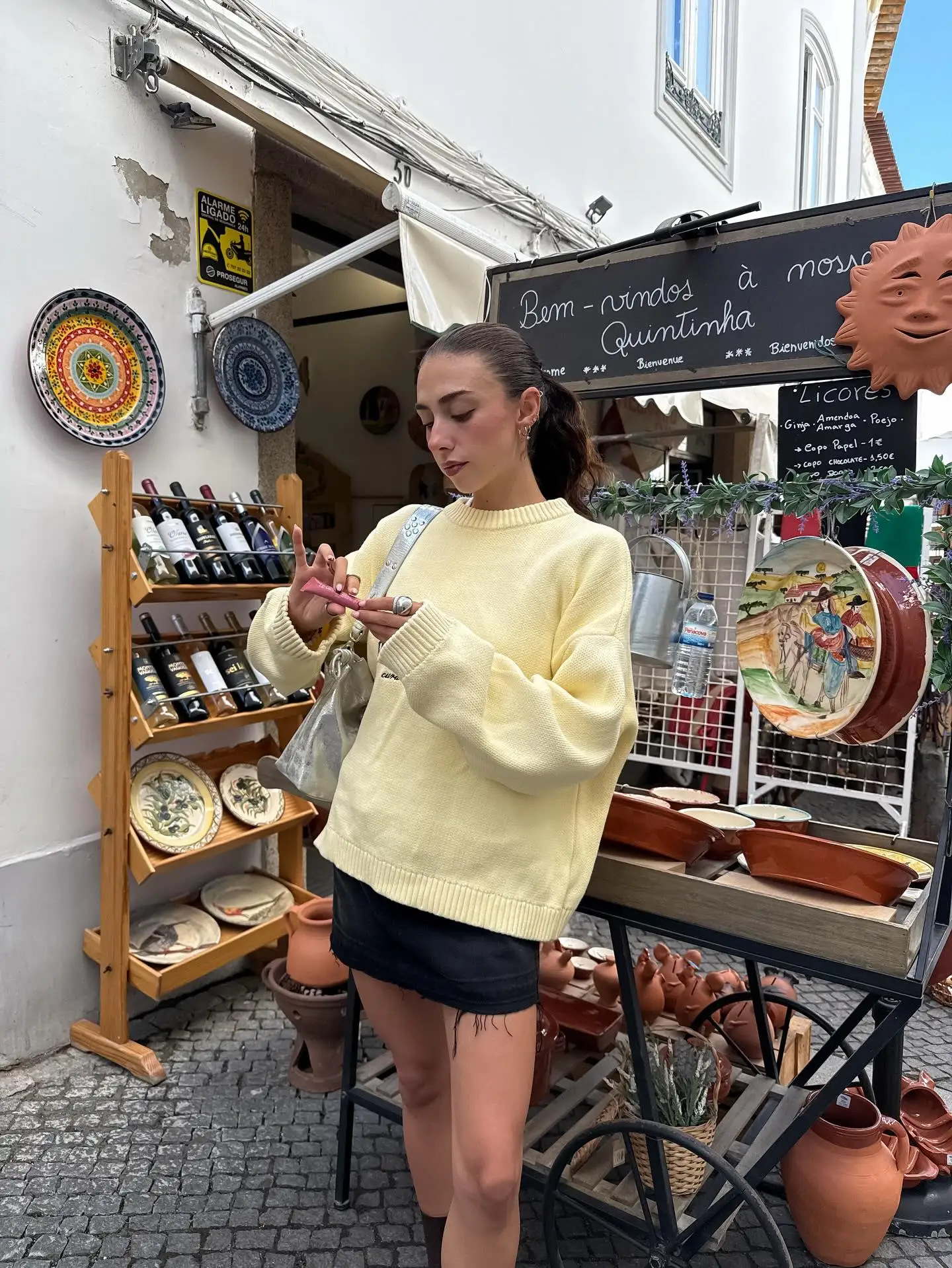 Damski żółty sweter z długim rękawem, okrągłym dekoltem, oversize, ciepły, zimowy, dzianinowy, plisowany, luźny pulower, na co dzień, do noszenia na co dzień, dojazdy do pracy.