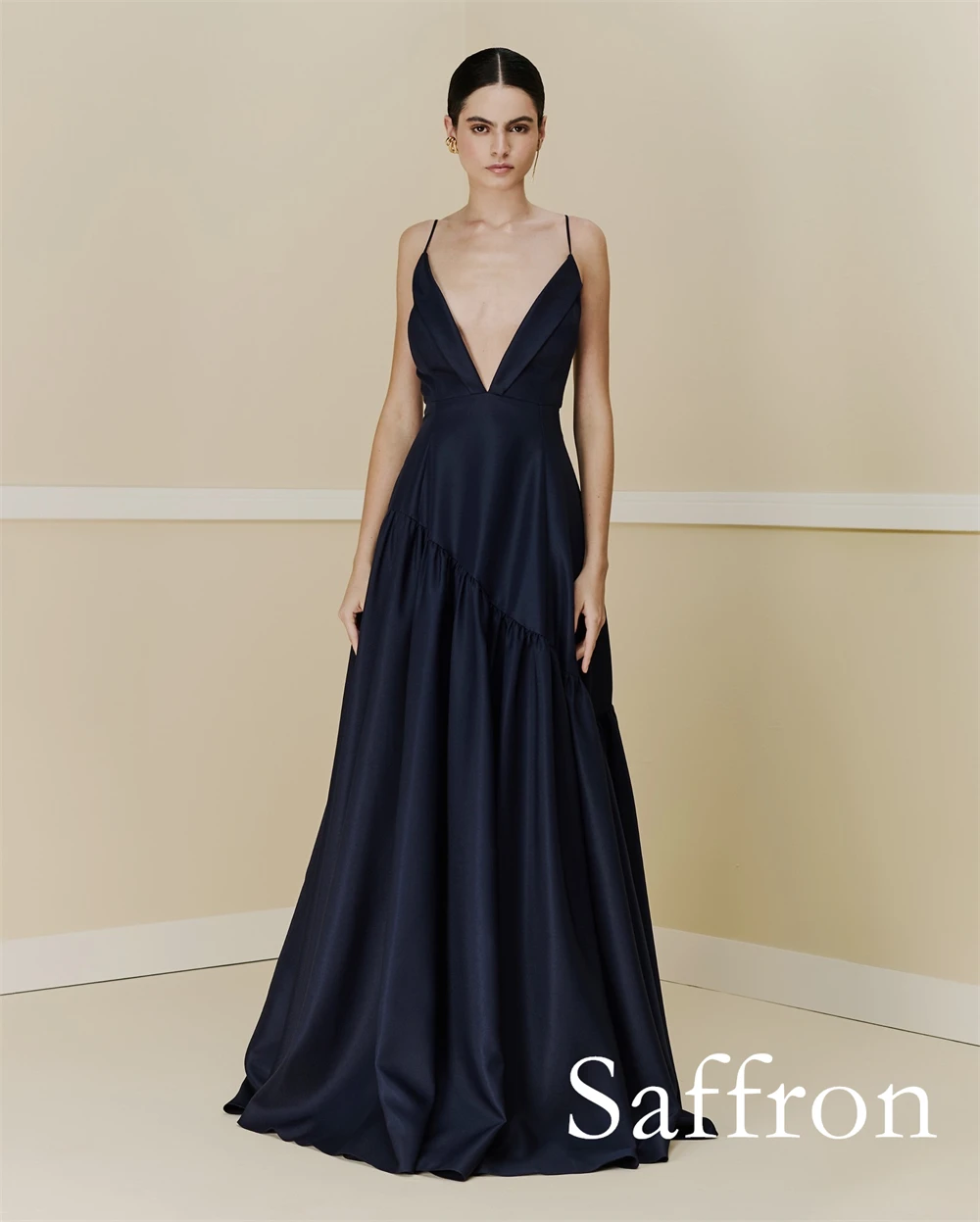 Изящное вечернее платье на тонких бретельках с v-образным вырезом по индивидуальному заказу, модные платья знаменитостей с бантом на спине, сексуальные платья с открытой спиной для особых случаев