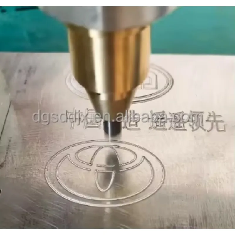 

Hot Selling 180*110mm Car Chassis Vin Number Point Motorcycle Engine Pneumatic Metal Handheld Engraving Marking Machine