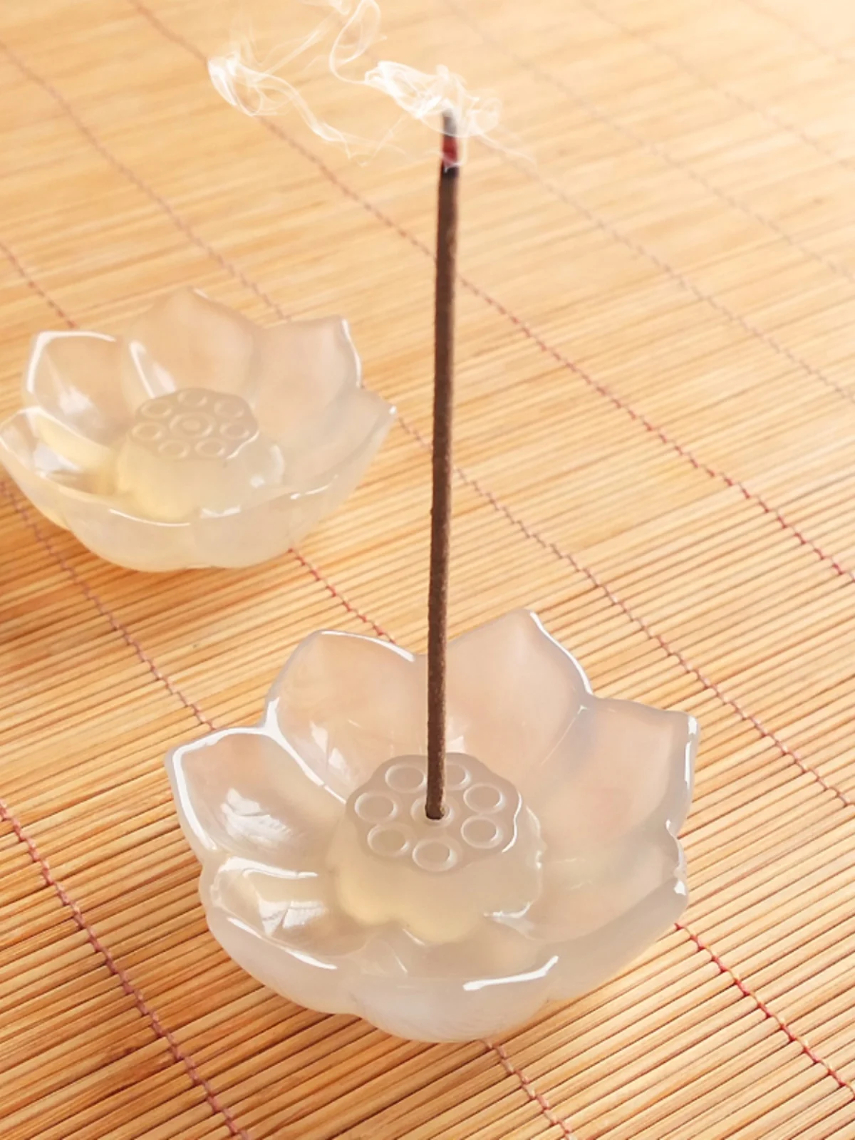 pefu-natural-white-agate-incense-holder-buddha-lotus-throne-incense-stand-buddhist-altar-decorative-ornament