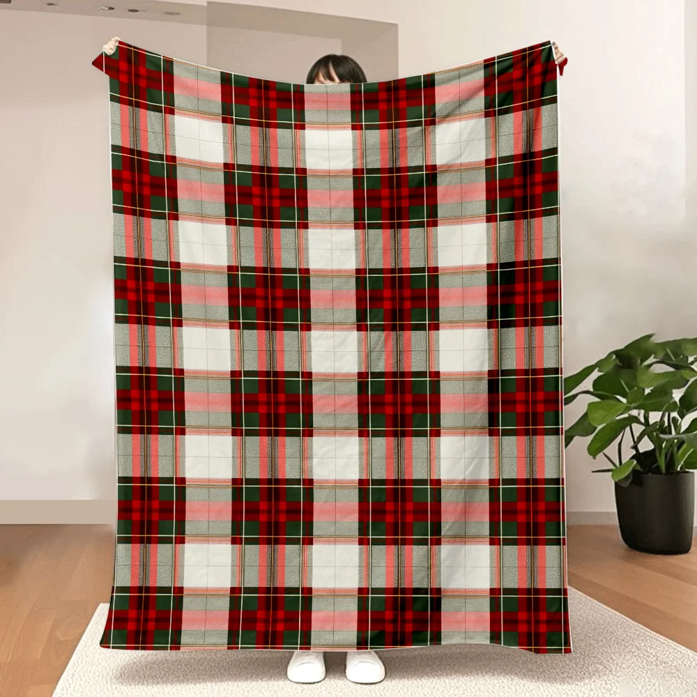 1PC classic plaid blanket — made of soft plush flannel, perfect for sofas, beds, or recliners. It is ideal for comfortable home
