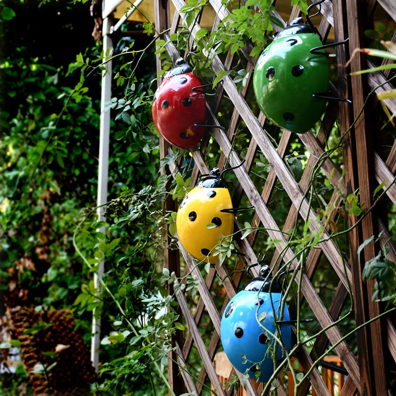 

Garden decoration Simulation Iron Ladybug Pendant Home Decor Balcony Outdoor Handicraft Sculpture Courtyard Animal Ornament