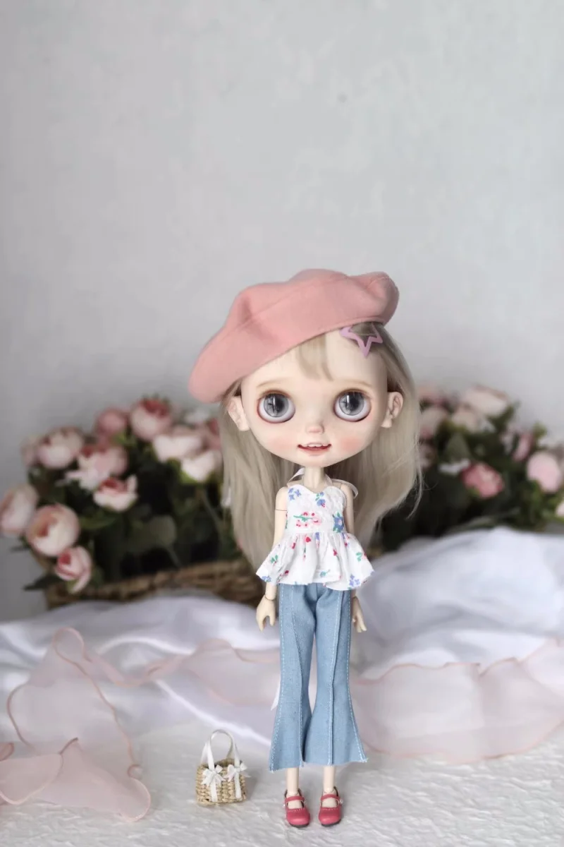 BJD doll clothes suitable for Blythe OB24 size white floral top Denim flare pants pink hat 3 piece doll accessories