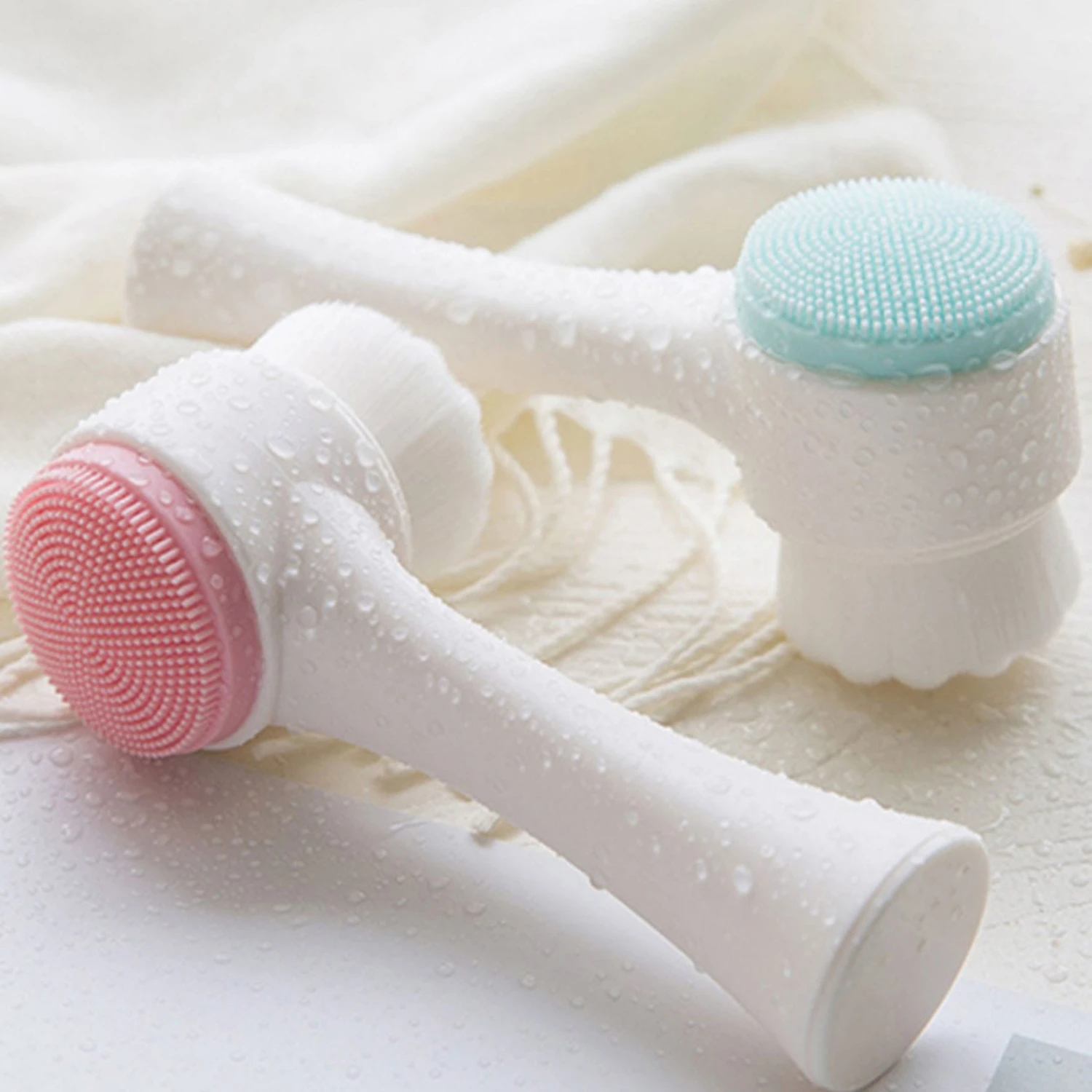 Brosse nettoyante pour le visage en silicone souple double face pour un nettoyage en profondeur des pores et une exfolie douce - 1 pièce