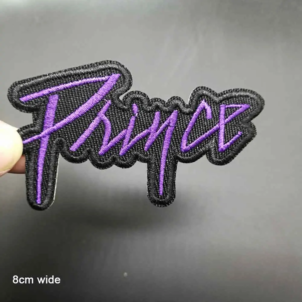 الكلمات الأرجوانية الأصلية السهم الأشياء الحديد على بقع الملابس المطرزة للملابس الموسيقى الفرقة ملصقات الملابس بالجملة