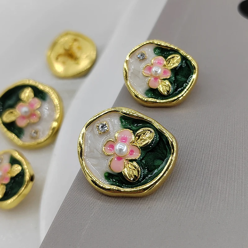 18/23MM Elegant Pink Flower Luxury Shank Buttons Of Clothing Beautiful Irregular Shape Designed Pearl Beaded Fashion Button DIY