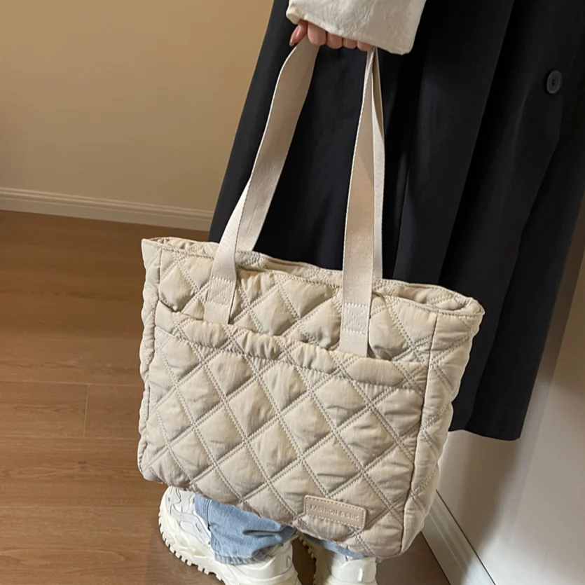 Quilted Women\'s Handbag Diamond Lattice Casual Underarm Bags Large Capacity Tote Bags Ladies Shoulder Bags Puffer Commuting Bags