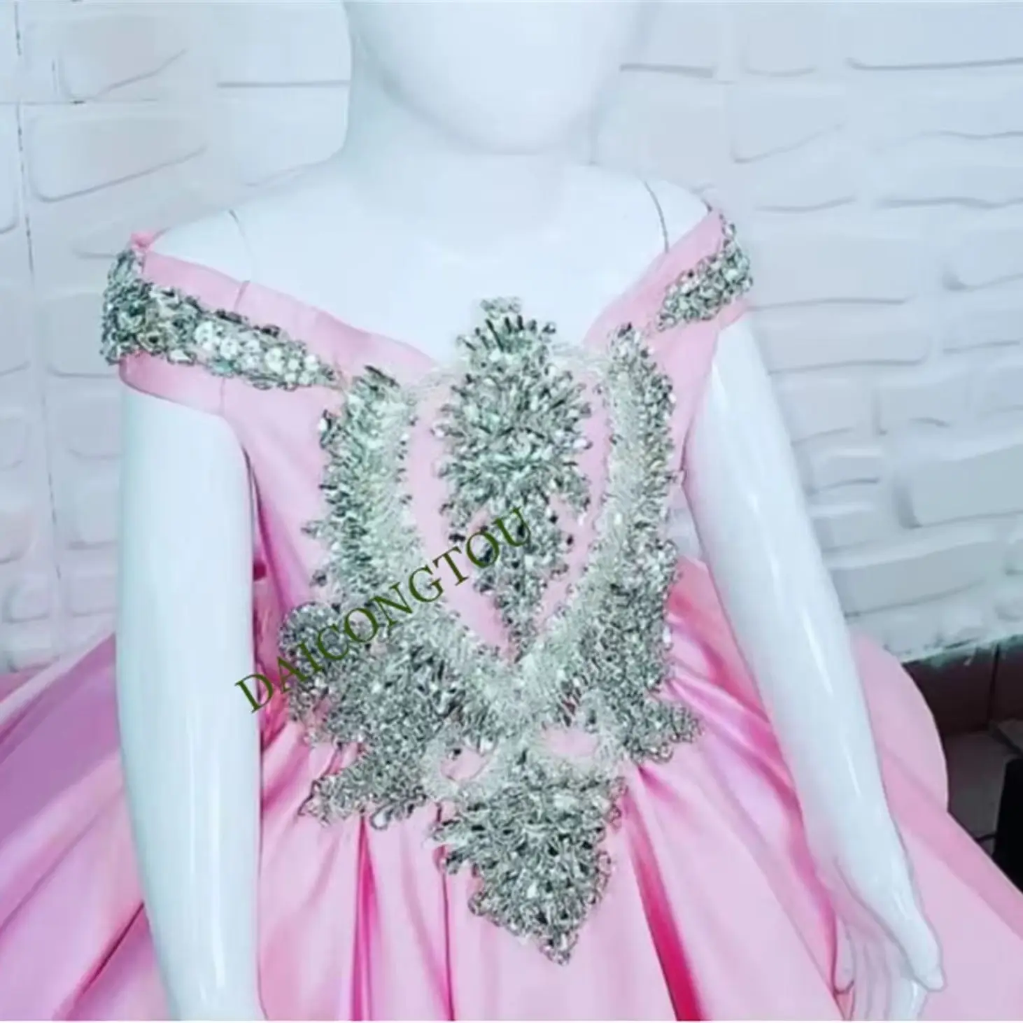 

Customized Baby Girls Birthday Dresses Pink Satin Silver Crystals Beads Kids Little Girls Clothes Wedding Flower Girl Dress