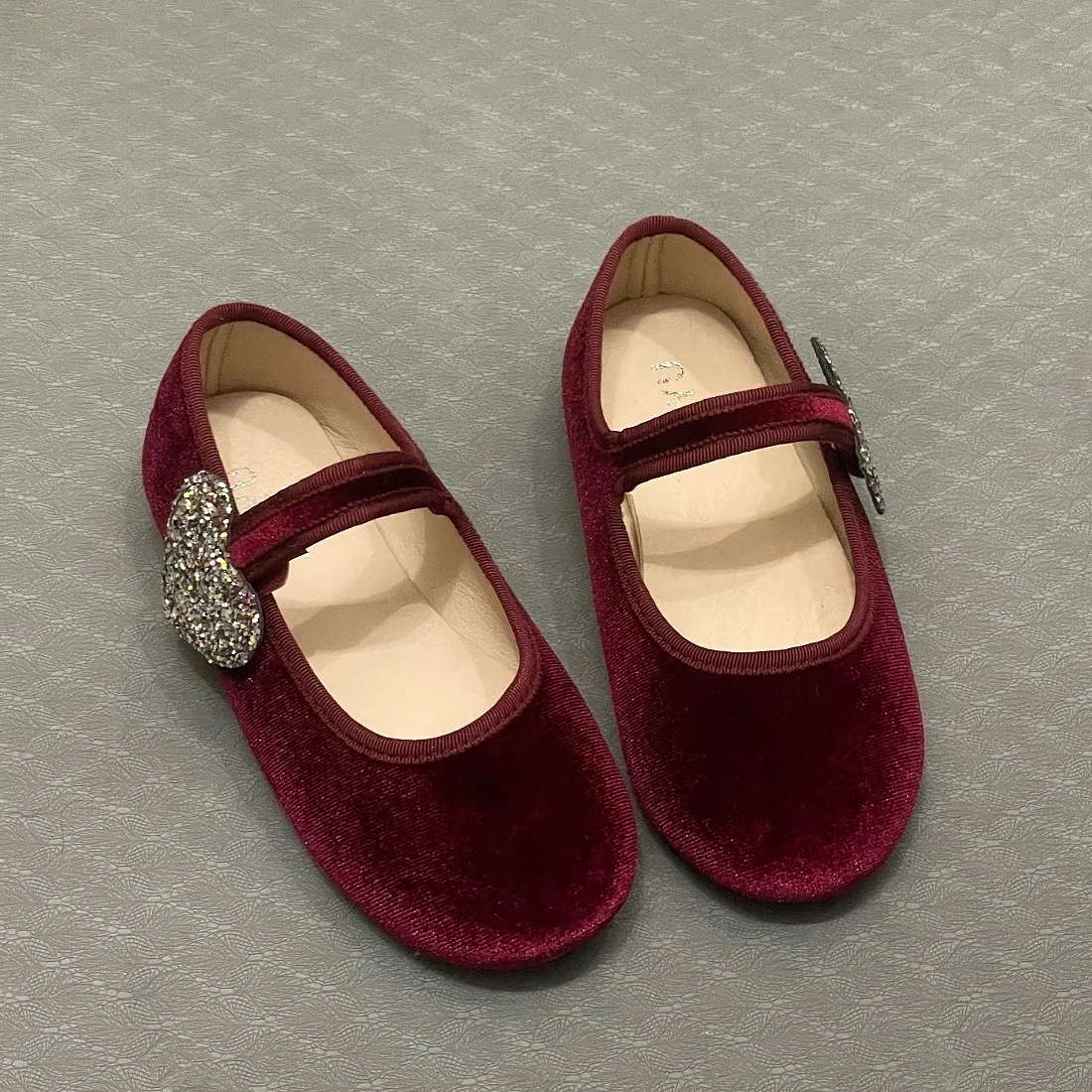 Solid Color Heart Shape Fashion Princess Shoes Shallow Camping Performance Girls' Shoes Christmas Gift