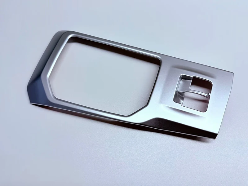 لتويوتا جراند هايلاندر 2024 2025 2026 اكسسوارات السيارات ABS والعتاد التحول لوحة مركز وحدة التحكم غطاء إطار الكسوة #3