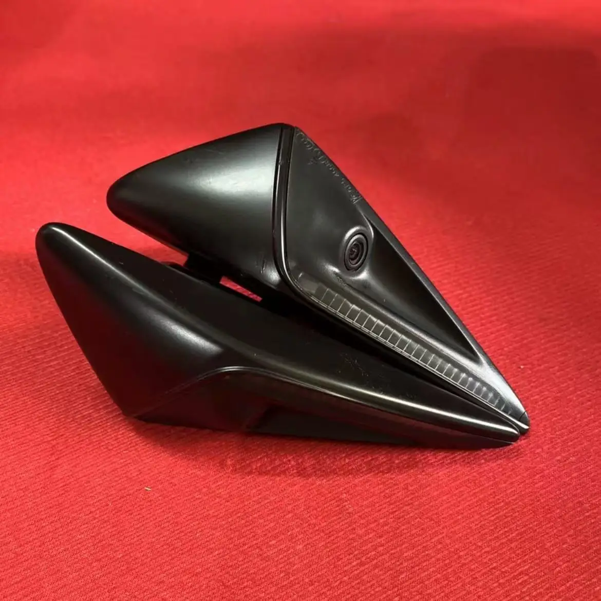 

Камера Tesla Auto Parts Model3/Y 2021, камера с листовой доской 1125107 -05-J 1125106 -05-J