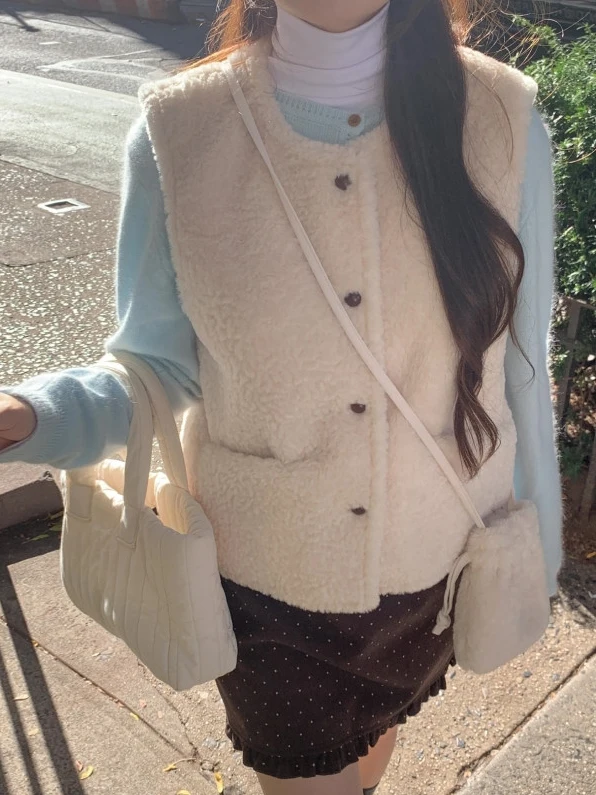 

Korean Sle Furry Vest Women's round Ne Double ket Cute Small Size Crossbody Bag Matching Fluffy Svel Top
