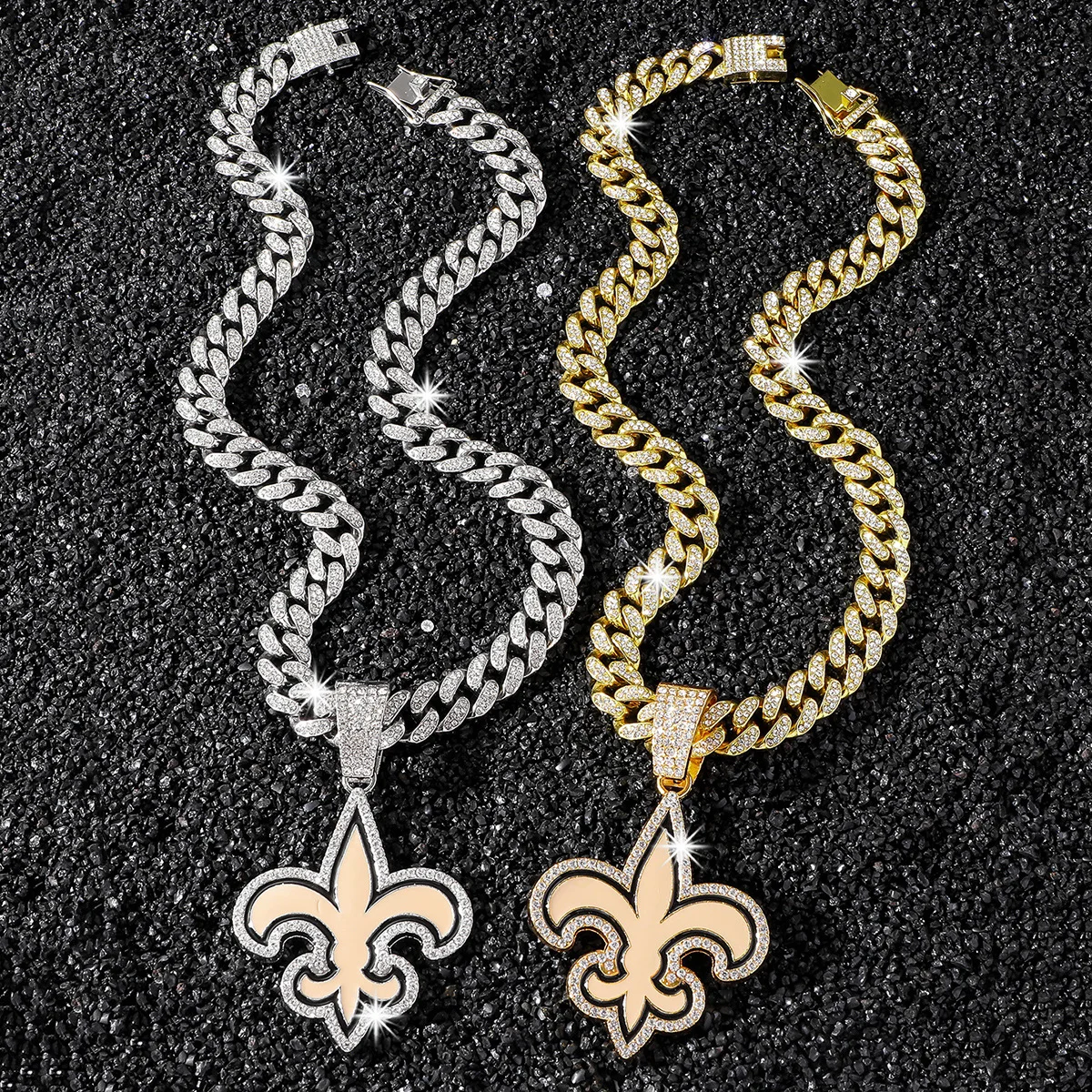 Fashion Men's Full Diamond Chain Hip-Hop Personalized Rugby Team Logo Pendant Necklace