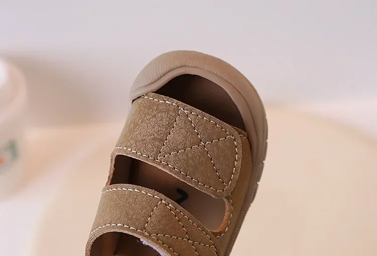 أحذية أطفال نسائية بسيطة صنادل ناعمة مضادة للتصادمات للأولاد من سن 1 إلى 3 سنوات لتعلم المشي على الشاطئ