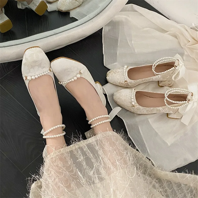 Floral Shoes Women Pumps Pearls 2024 Spring Autumn All-match Casual Chinese Style New One Word Buckle Chain String Bead Elegant