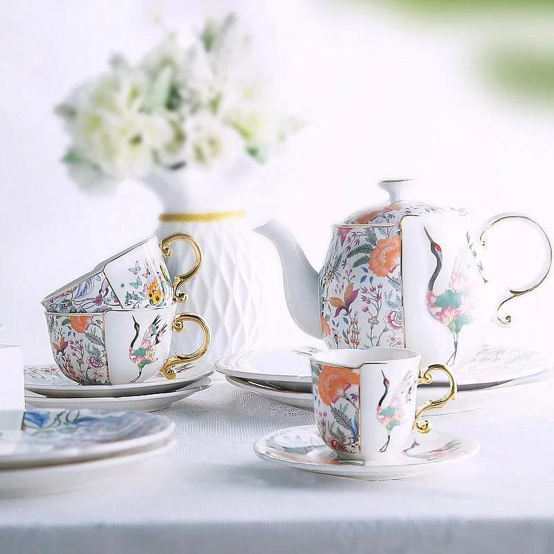 

Vintage Double-Walled Coffee Cup Set, Elegant English Afternoon Tea Set with Flower Teapot, Retro Tea Cups for Home