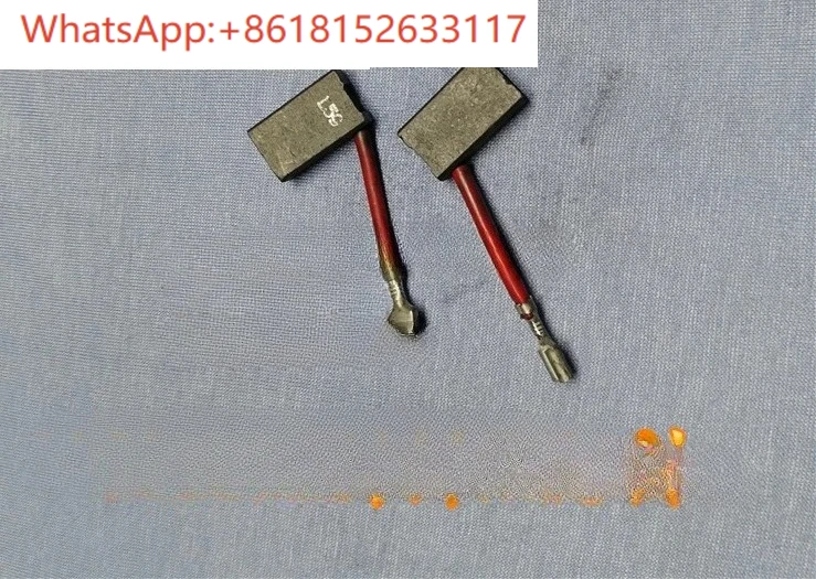 2 قطعة فرشاة الكربون الأصلية لآلة القطع المائلة DW718 منشار الألومنيوم ، قطع غيار أصلية للأدوات الكهربائية