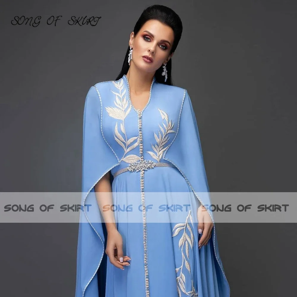 Elegante V-hals Sky Blue Avondjurken Split Lange Moslim Vrouwen Speciale Gelegenheid Gown Marokkaanse Dubai Kaftan Jurken