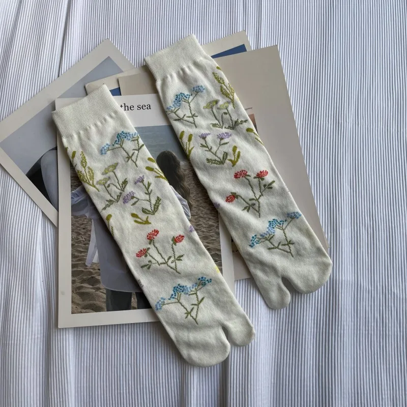 Elegant Retro Cute Combed Cotton Split Toe Woman Socks Plant Floral Patterns Soft Two-Toed Japanese Harajuku Women\'s Tabi Sox