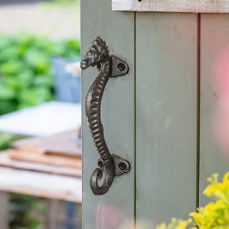 European minimalist creative retro seahorse cast iron door handle home decor wall ornament