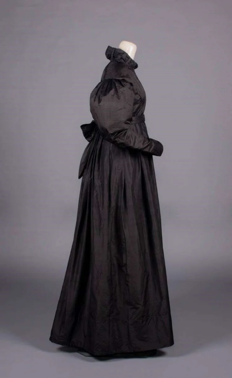 1830s الأسود الحداد زي المرأة القوطية Steampunk فانوس الأكمام يوم المشي فستان تيودور ريجنسي الشاي حفلة الكرة ثوب