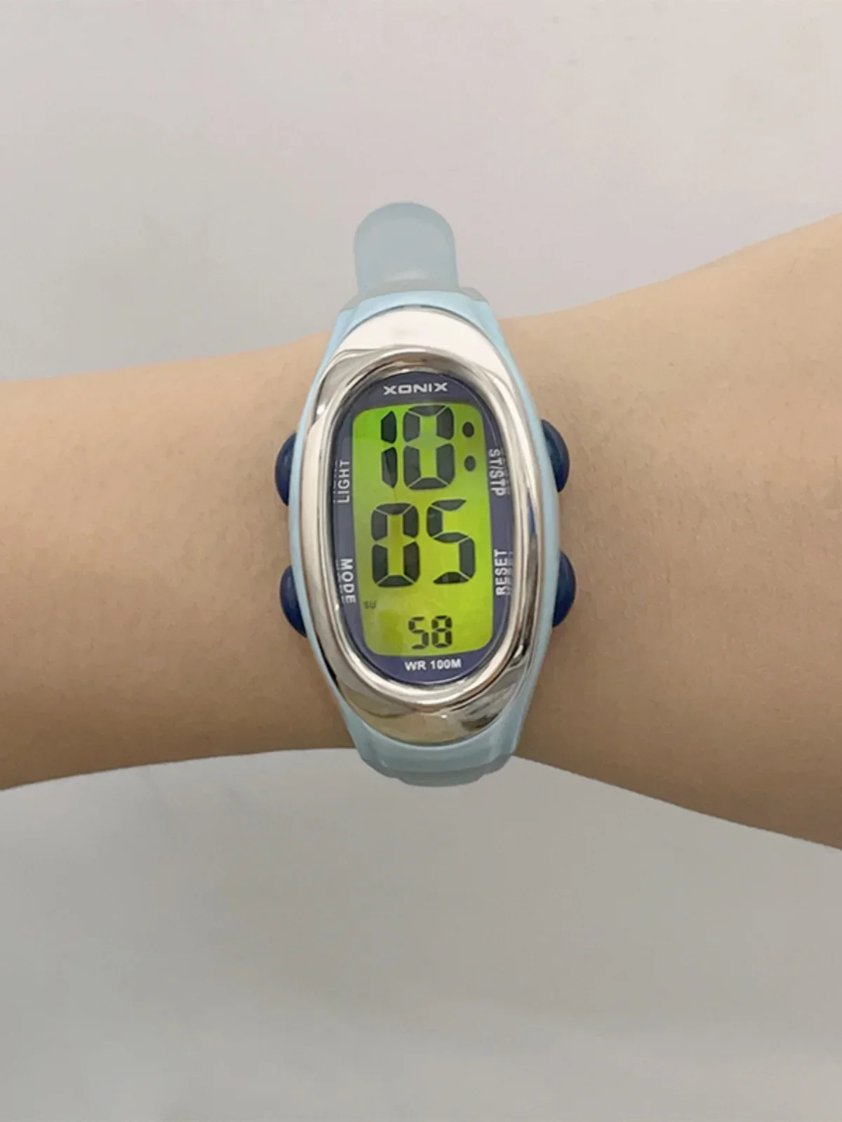 

Fashion temperament Trendy multi-functional alarm clock Luminous small electronic watch Boys and girls Sports waterproof watch