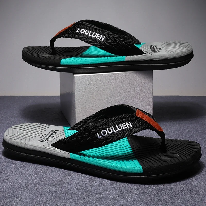

Men Wear Summer Slippers and Foot Clip Men's Beach Shoes Casual Sandals