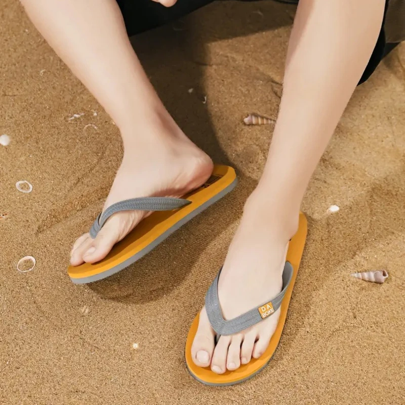 

Stylish Male Beach Thong Flip Flops Lightweight Non Slip Soft Sole Breathable Casual Summer Seaside Daily Footwear