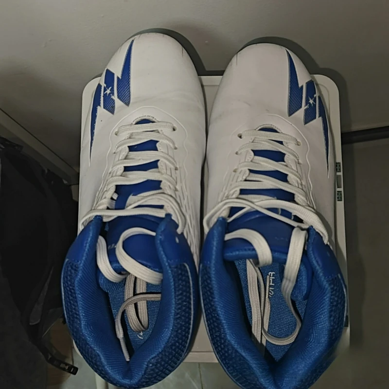 

Лидер продаж 2025 года, мужские бейсбольные кроссовки, красные, синие спортивные кроссовки, уличная обувь для газона, мужская противоскользящая обувь для боулинга для мужчин