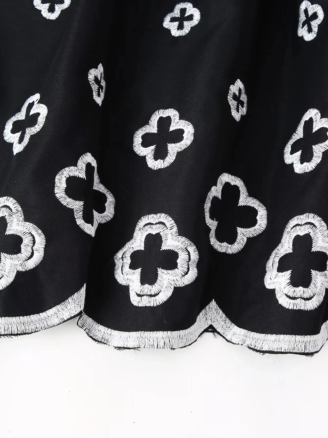 JNLEAOG Damska Bluzka z Haftowanymi Kwiatami, Jesienna Nowość, Elegancka, Do Pracy, Modny Design, Oddychająca, Poliester, Długa S...