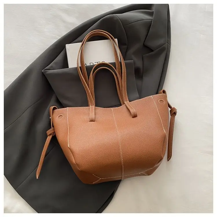 Advanced Large Capacity Commuting Fashionable Tote Bag for Women 2026 Versatile New Style Underarm Single Shoulder Handheld