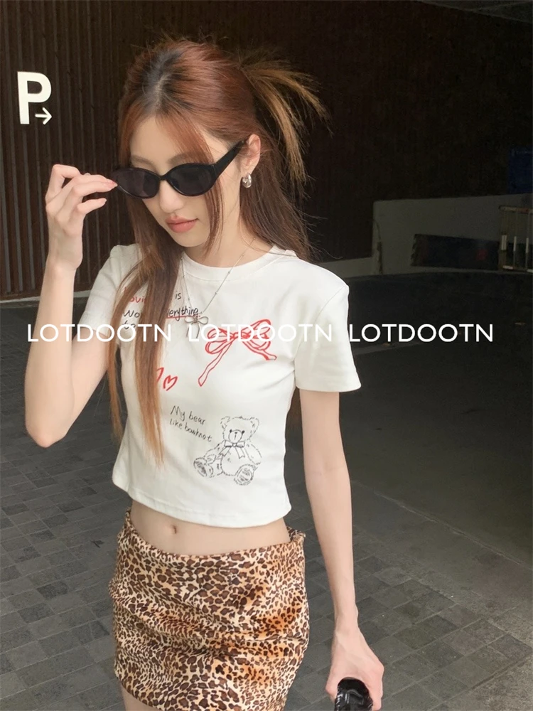 LOTDOOTN Y2k Korean Sweet Crop Tops Cotton Elasticity Short Sleeve Slim Streetwear Summer Tops Bear Print Tshirts Women Clothes