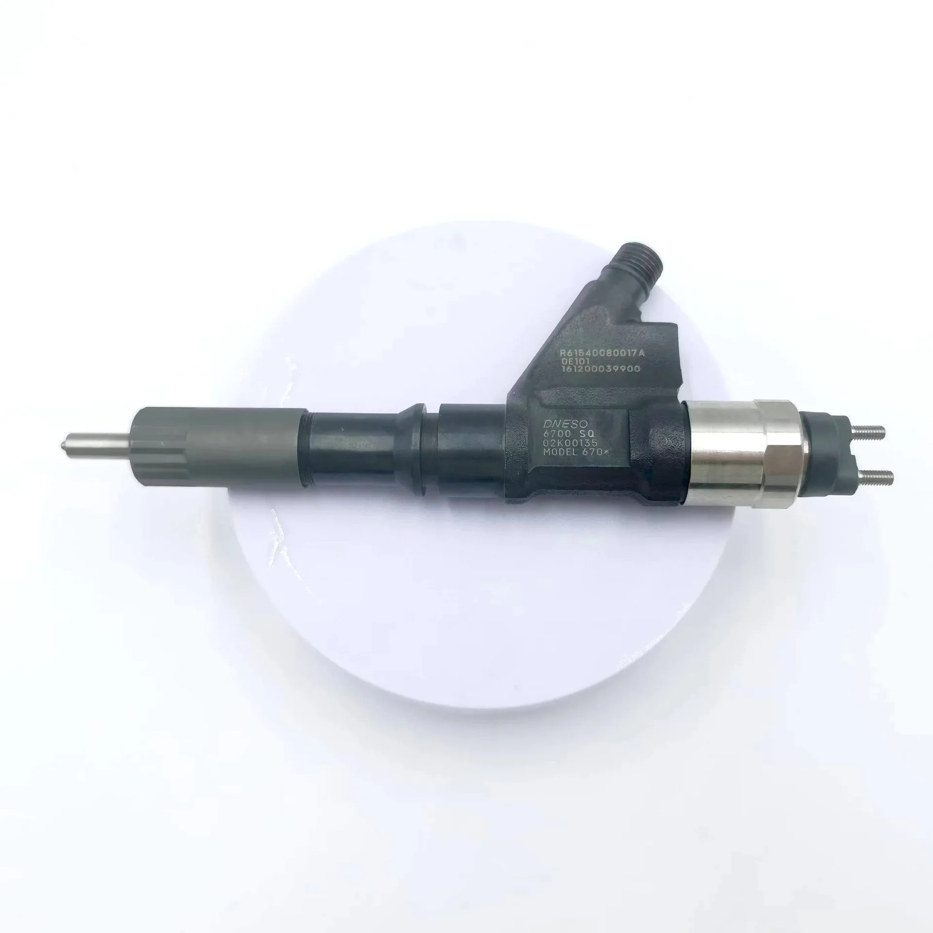 R61540080017A VG1246080051 Sinotruk HOWO Denso injector 095000-6701 095000-6700