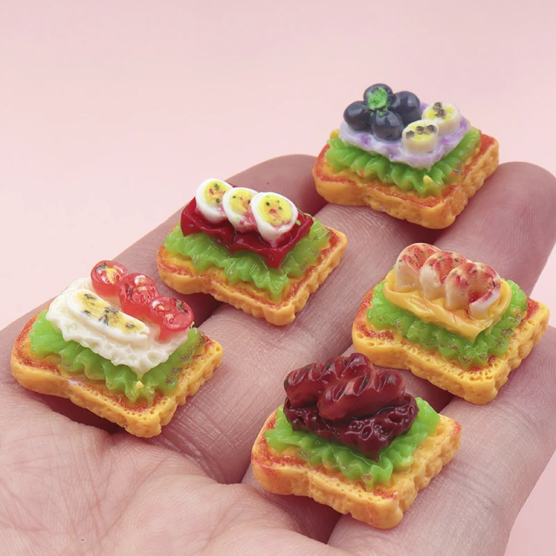 10/100Pcs Miniature Sweet Blueberry Hot Dog Toast Resin Cabochon Fake Food for Decor Making Accessories DIY Dollhouse Supply