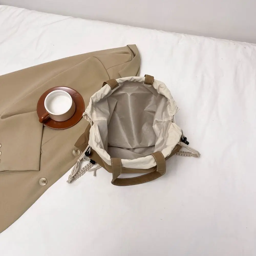 

New Korean Style Drawstring Tote Bag Lightweight Nylon Large Capacity Tote Bag Casual Waterproof Women Shoulder Bag Travel