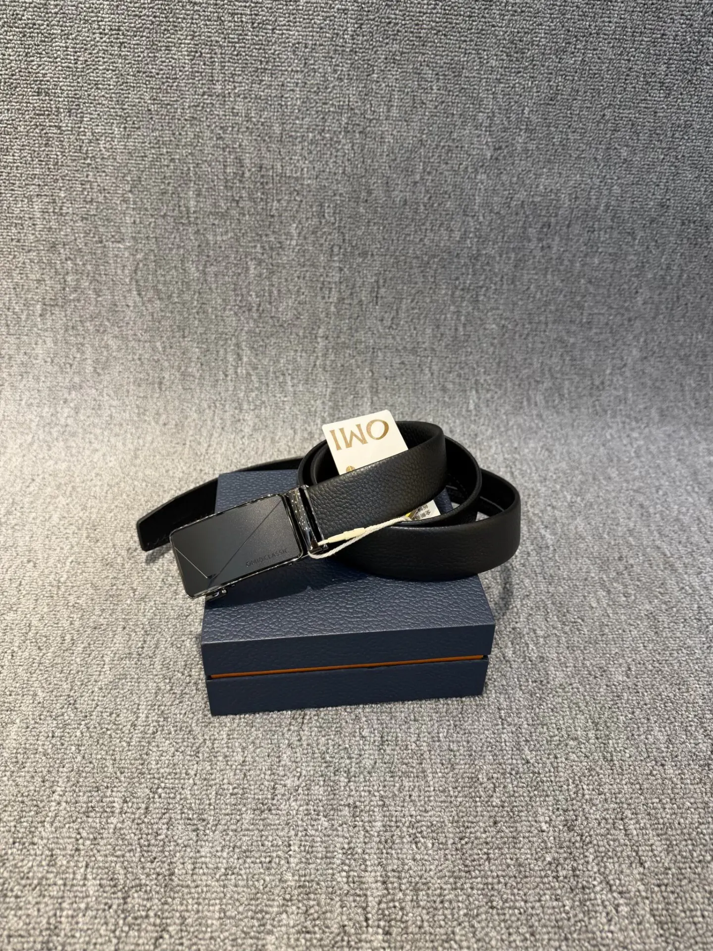 omi-men's-genuine-leather-belt-fashionable-black-automatic-buckle-business-casual-leather-waist-belt-for-commuting