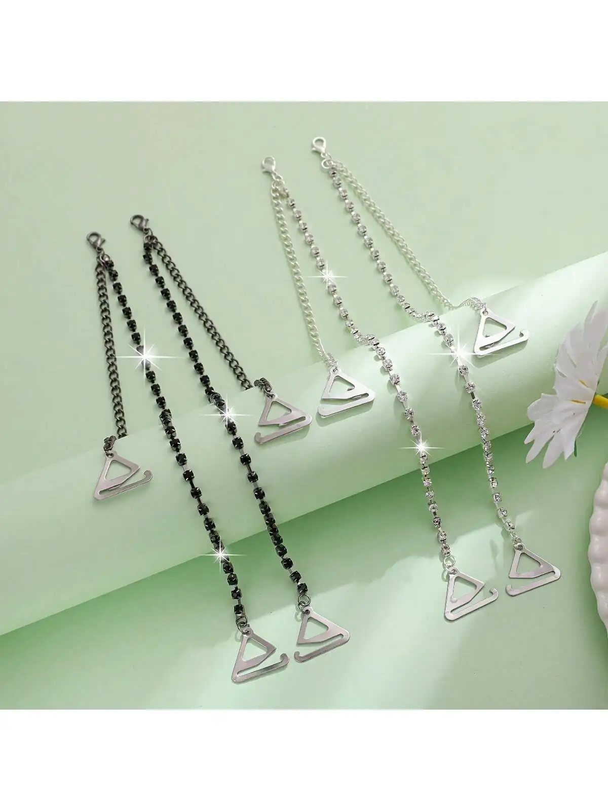 أشرطة حمالة صدر أنيقة قابلة للتعديل من حجر الراين، وأشرطة كتف مثيرة، وأشرطة حمالة صدر مخفية للفساتين، وإكسسوارات الزفاف والعطلات