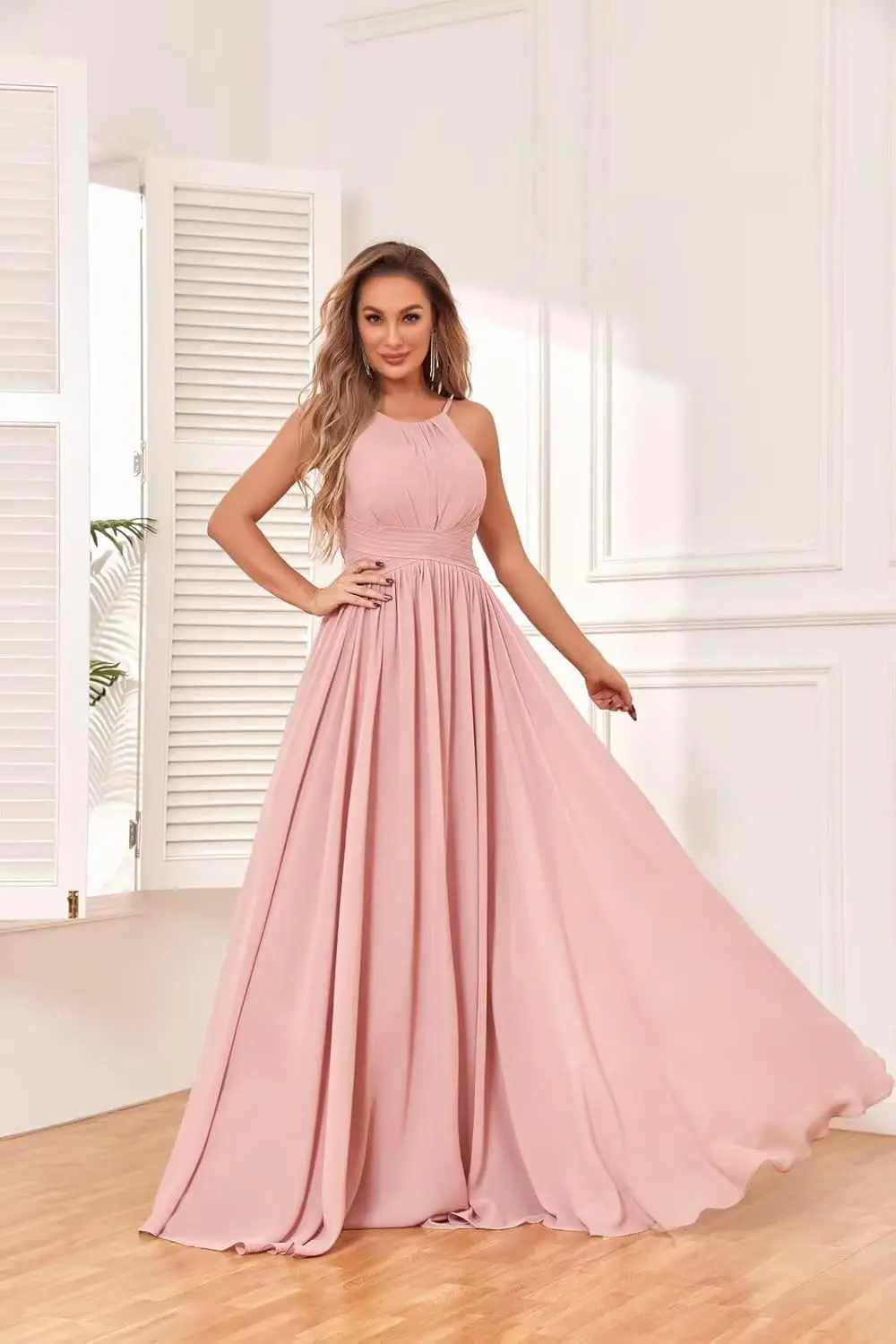 Abito da damigella d'onore appeso al collo con cinturino per spaghetti in chiffon, abito da festa lungo, abito da ballo a trapezio, abito da sera formale elegante da donna