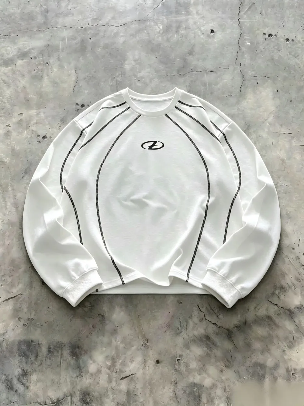 New American men's autumn minimalist letter stripe print soft and comfortable round neck long sleeved T-shirt outdoor street top view 3