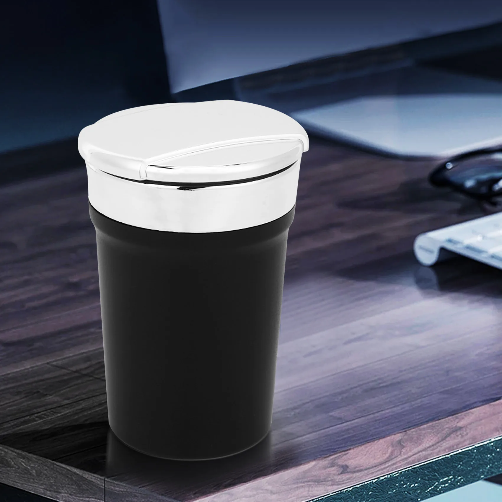 A30P-LED Blue Light Windproof Enclosed Home Ashtrays, Car Cup Holder Ashtray, Automatically Extinguished With Lid Designed