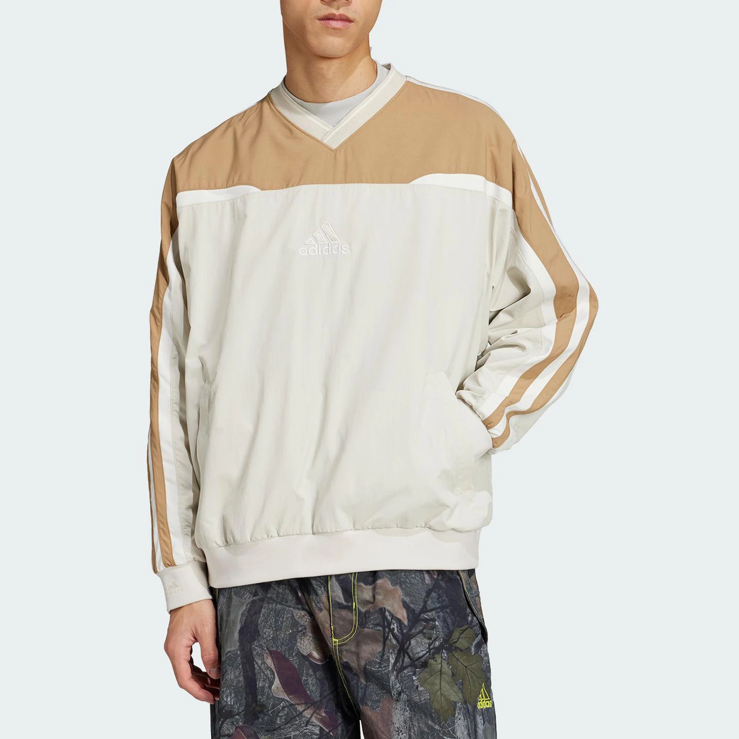 

Adidas Official Genuine 2025 Spring Men's V-Neck Woven Patchwork Sweatshirt JD5396