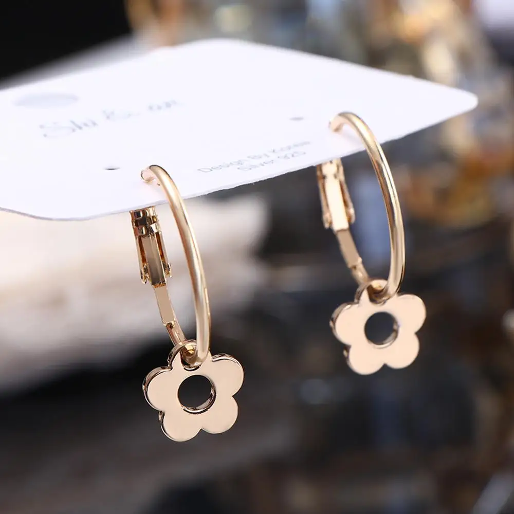 Smple Romantic Girls Women Hollow Fashion Jewelry Flower Earrings Copper Hoop