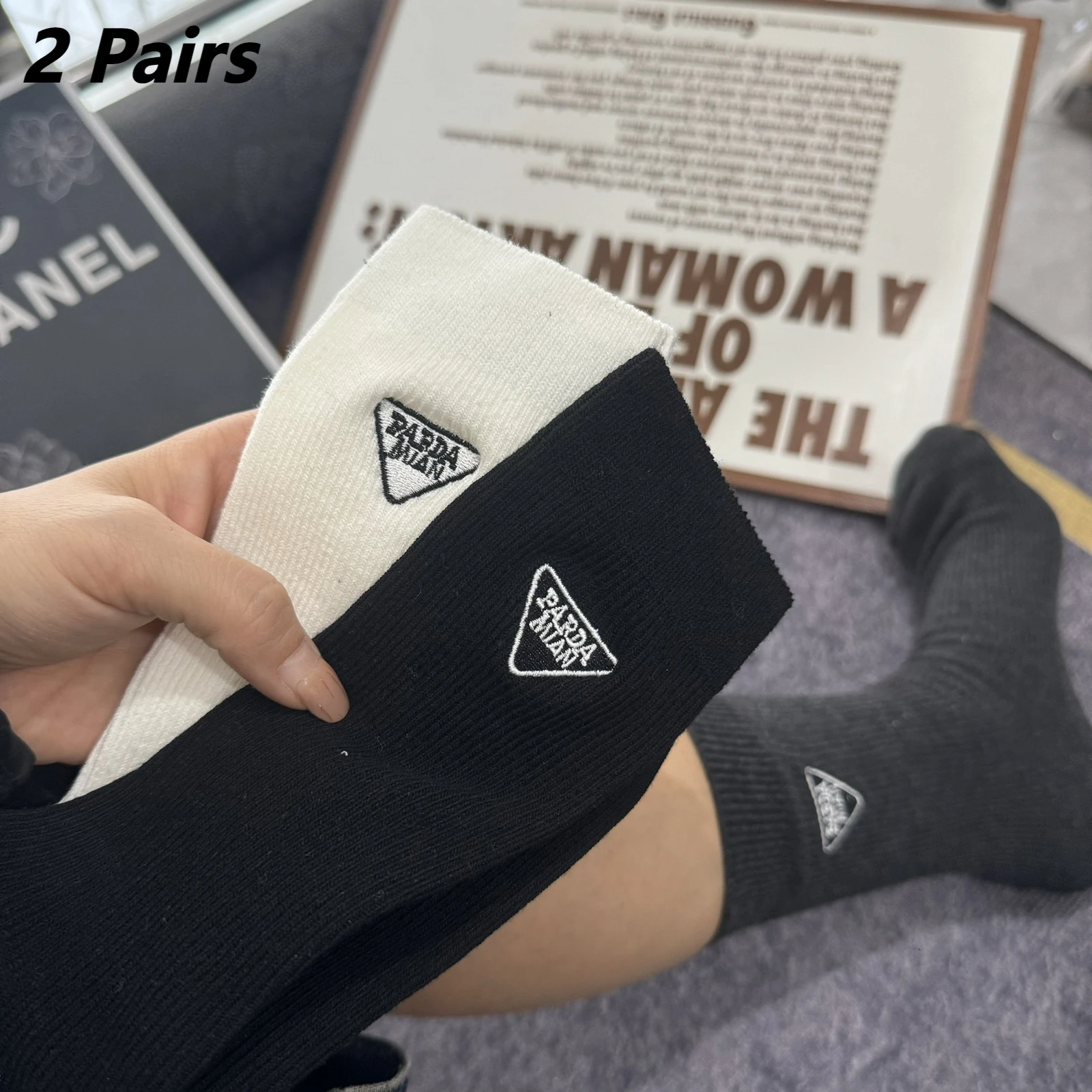 

[2 Pairs] Y2K Embroidered Socks – Pure Cotton, Thick Knit, High-Quality Double Stitch, Luxury Fashion Mid-Calf Crew Socks for Wo