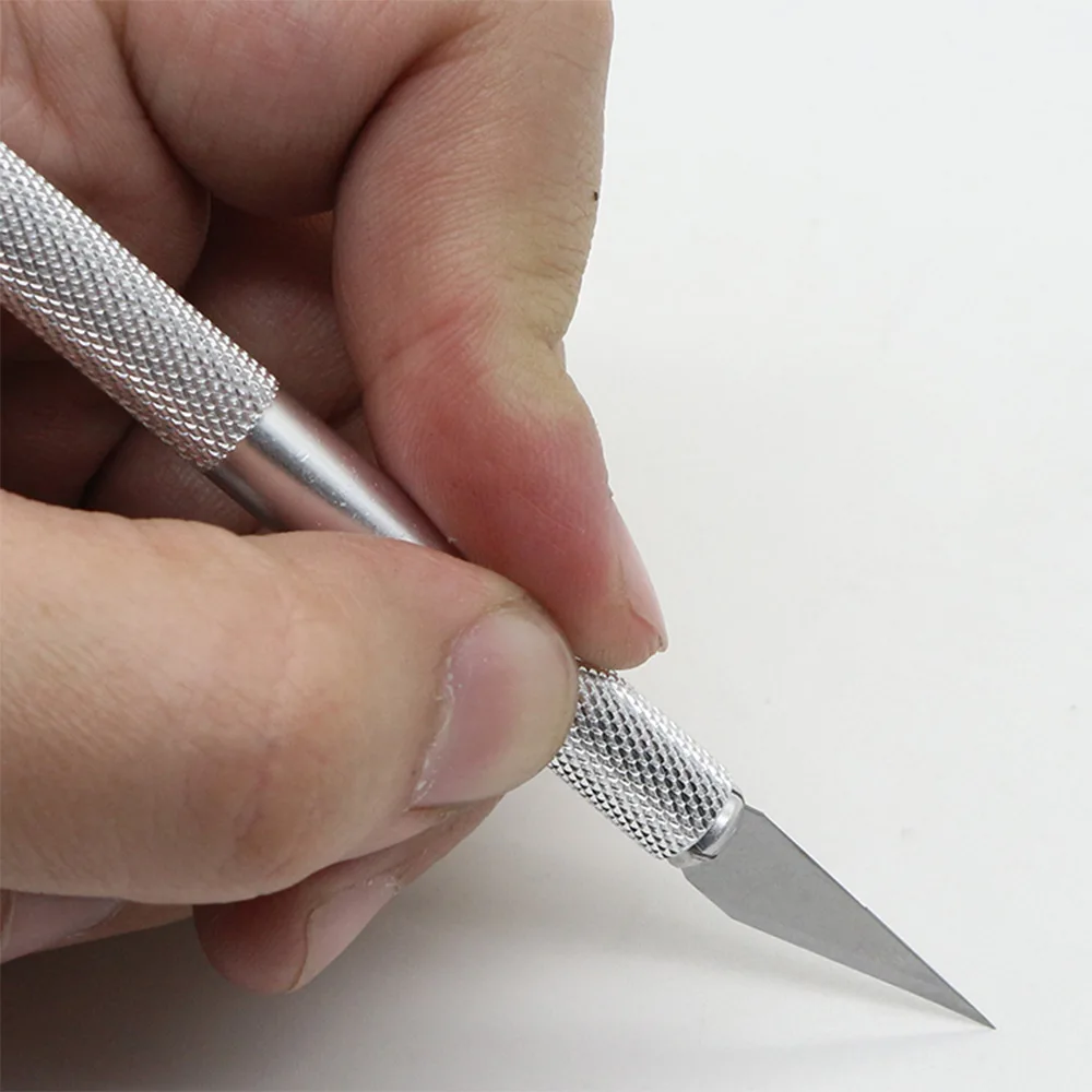 A Set Utility Carving Knife 5 Steel Blades and An Aluminum Alloy School Office Paper Cutting and Letter Opening Knife