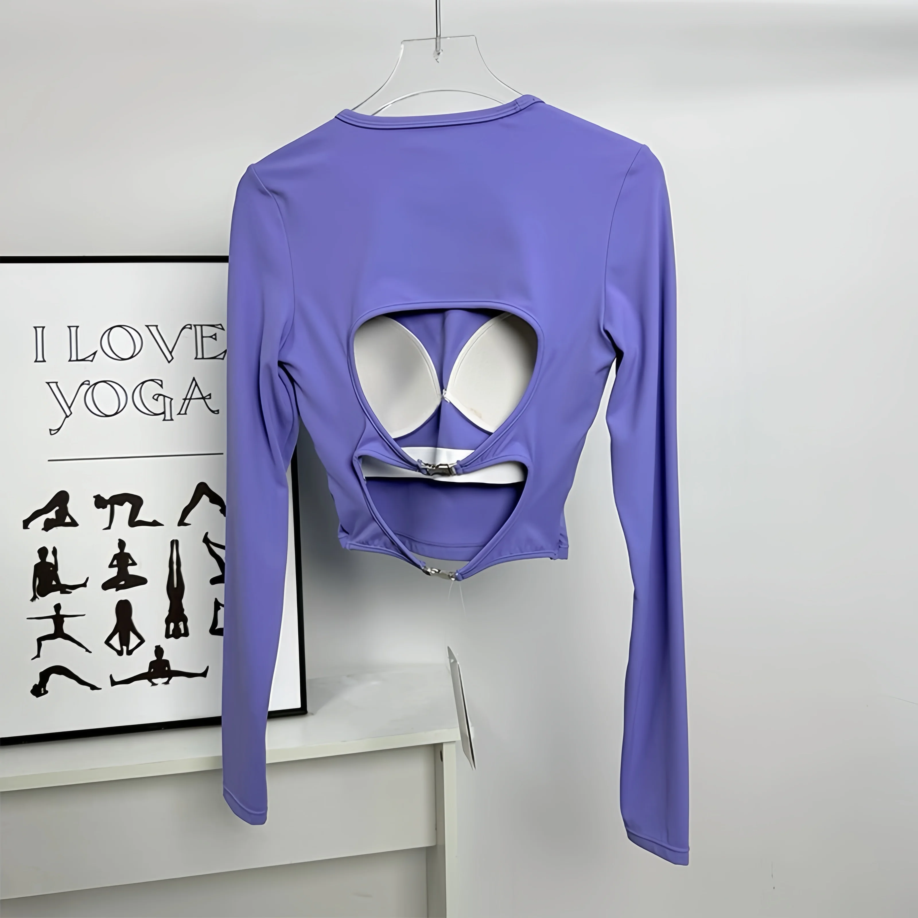 Rückenfreies, ausgeschnittenes, sexy Yoga-Sport-Langarmshirt mit Brustpolstern, Damen-Trainingsoberteil, schlankmachende Fitnesskleidung – Detail 9