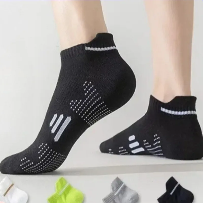 

1 pair Socks Men Short Mid Calf Sport Wear Thin Sweat Wicking Odor Resistant Footwear For Teen Jogging Marathon Summer raining