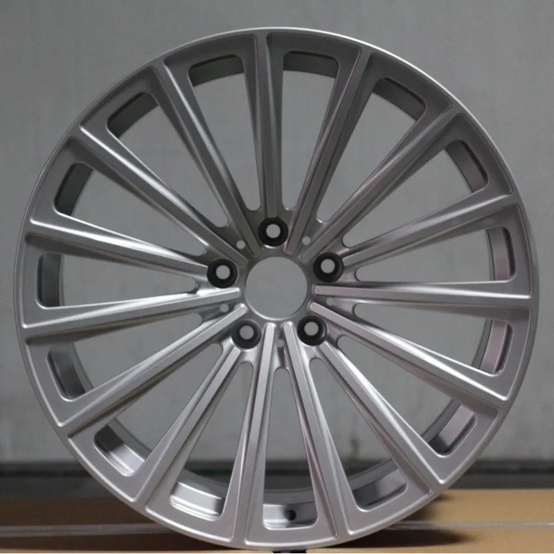 Alloy 18-inch and 20-inch Forged Wheel Hubs; Custom-shaped Wheels Availablemachining to Customer-provided Drawings