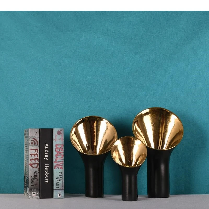 Headphone Shaped Gold Plated Ceramic Vase Desk Decoration Black Porcelain Floral Vases Flowers Pot Decorative Flower Arrangement