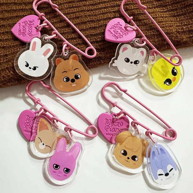 

Skzoo Stray Kids Cartoon Wolfchan Leebit Acrylic Double Sided Keychain Accessories Pendant Accessories Periphery Toy Fans Gift